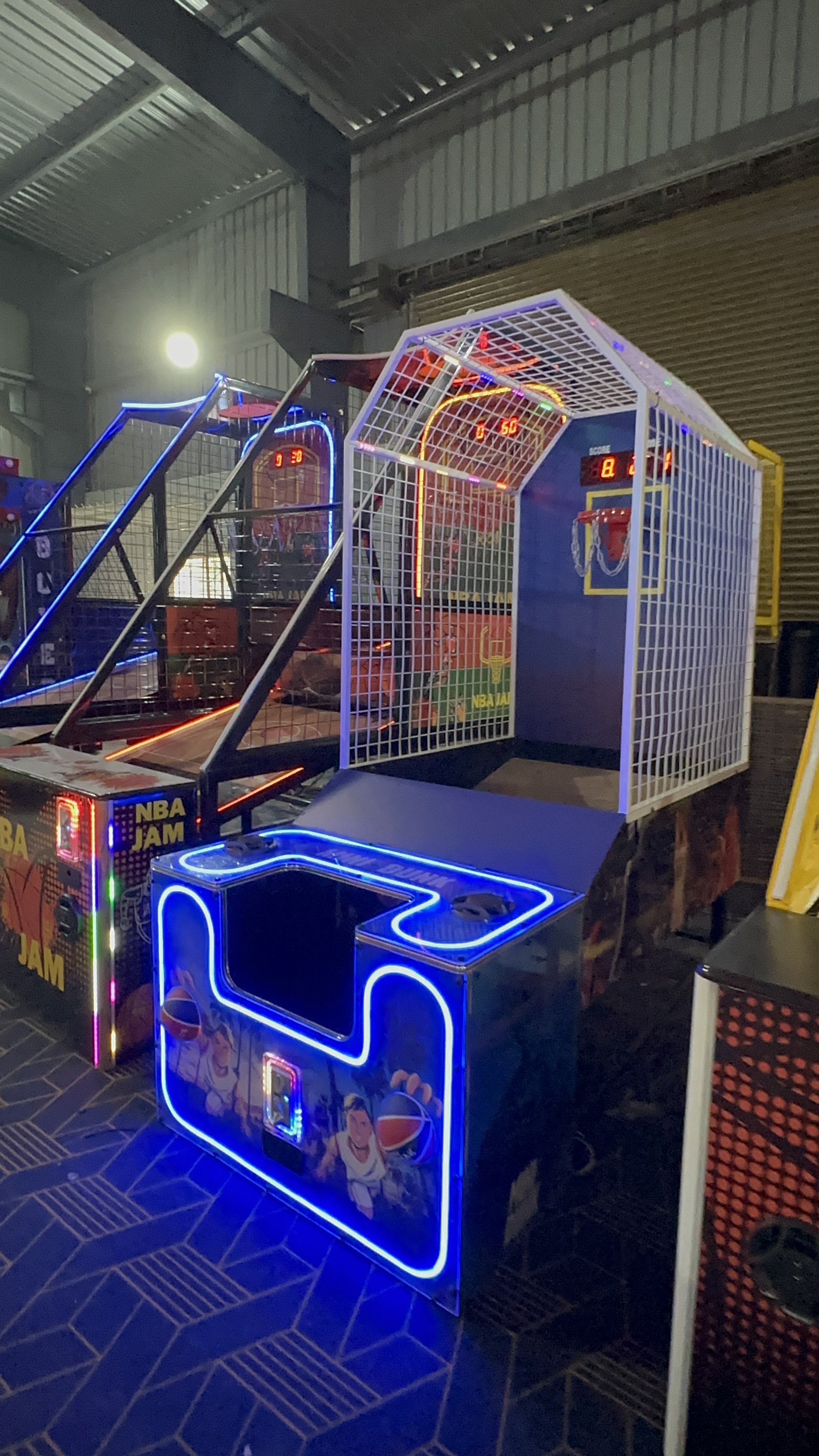 basketball arcade technical diagram, engineering blueprint style, detailed measurements, professional technical drawing